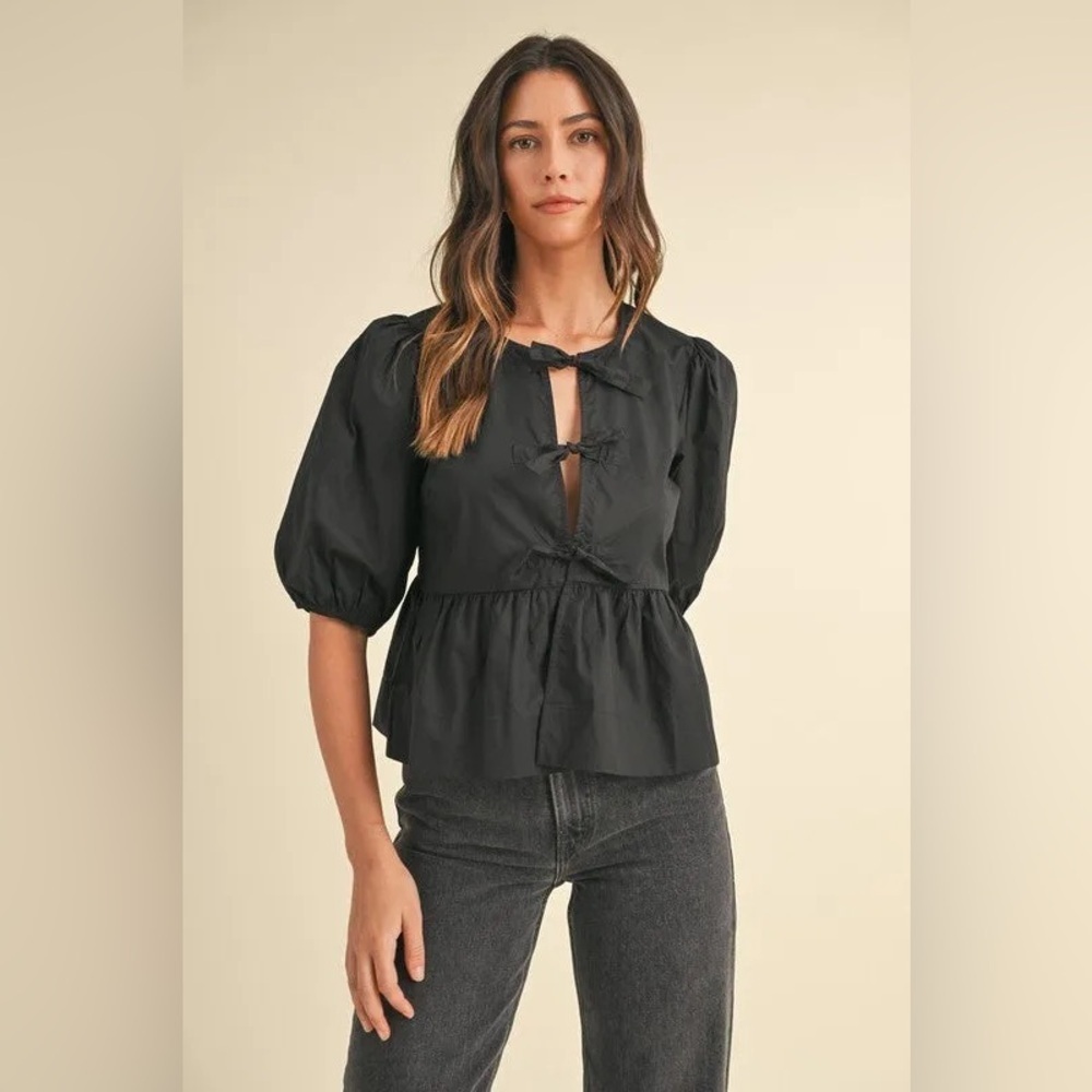Mable Poplin Tie Front Peplum Puff Sleeve Blouse in Black Size Small NWT